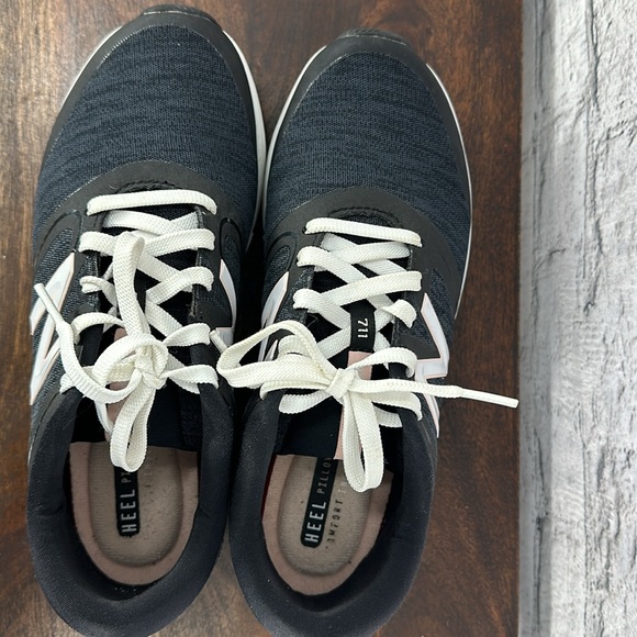 NEW BALANCE 711 V2 Cush+ Running Training Sneaker 8 Black EUC! - Picture 6 of 9